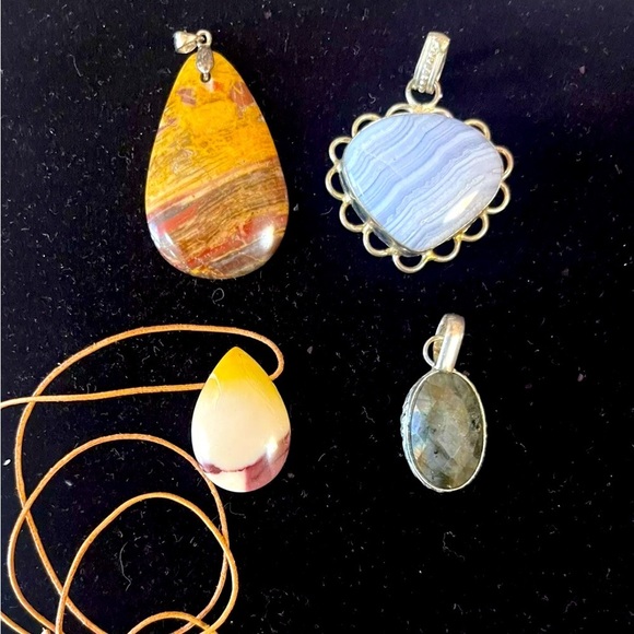 Set Of 4 Stone Pendants Jasper Labradorite Mookaite Lace Agat jewelry - Picture 1 of 7